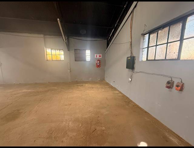 600M² WAREHOUSE TO LET IN ALRODE